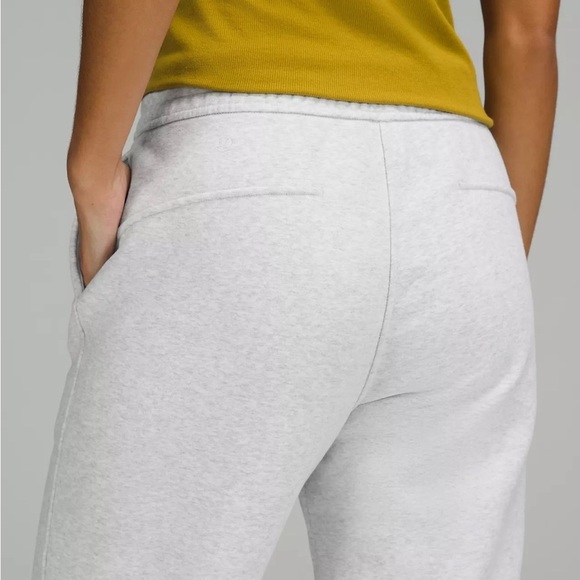 Lululemon Loungeful High-Rise Cropped Jogger Sweatpants - Picture 5 of 9